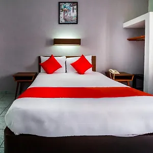 Hotel Canada, **